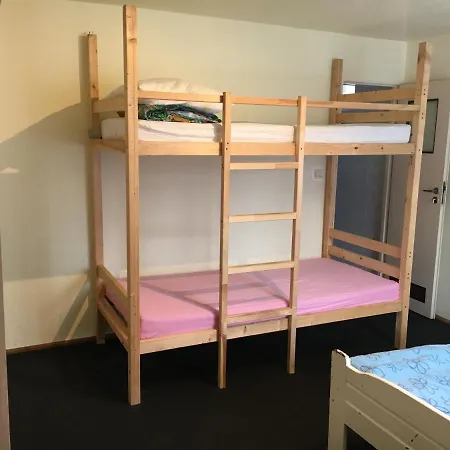 홈스테이 Gosciniec Graf *