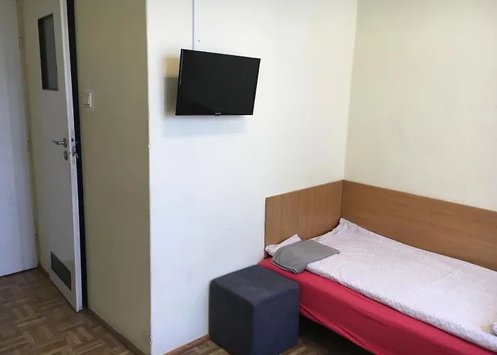 Ubytování v soukromí Gosciniec Graf *